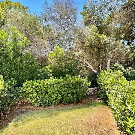 Bonito Con Terraza, Jardín Y Piscina Apartamento
