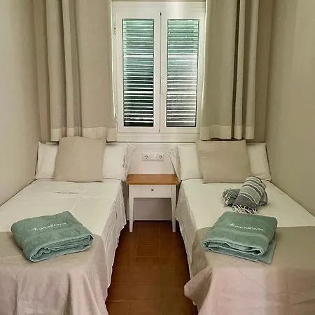 Bonito Con Terraza, Jardin Y Piscina Appartamento *