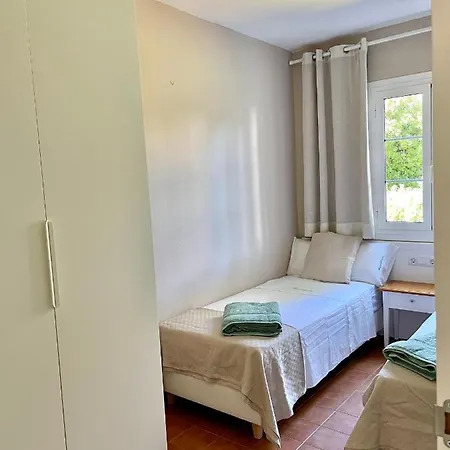 Bonito Con Terraza, Jardin Y Piscina Appartamento Cala en Bosch