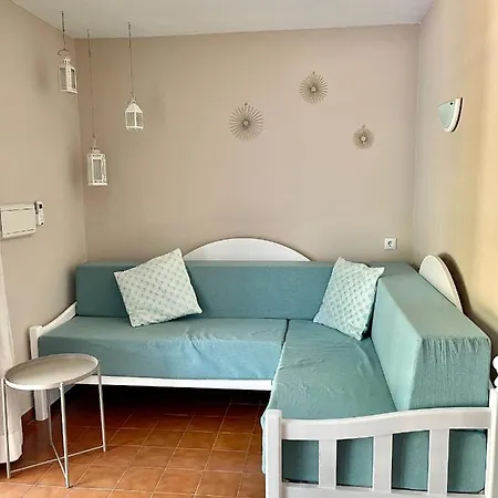 Bonito Con Terraza, Jardin Y Piscina Appartamento
